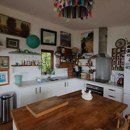 Spacious Cabin On Isolated Farm With Sea View Bude Esterno foto