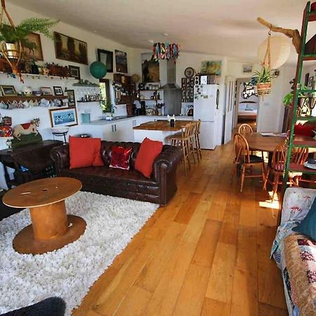 Spacious Cabin On Isolated Farm With Sea View Bude Esterno foto