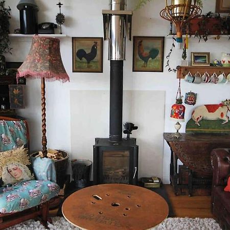 Spacious Cabin On Isolated Farm With Sea View Bude Esterno foto