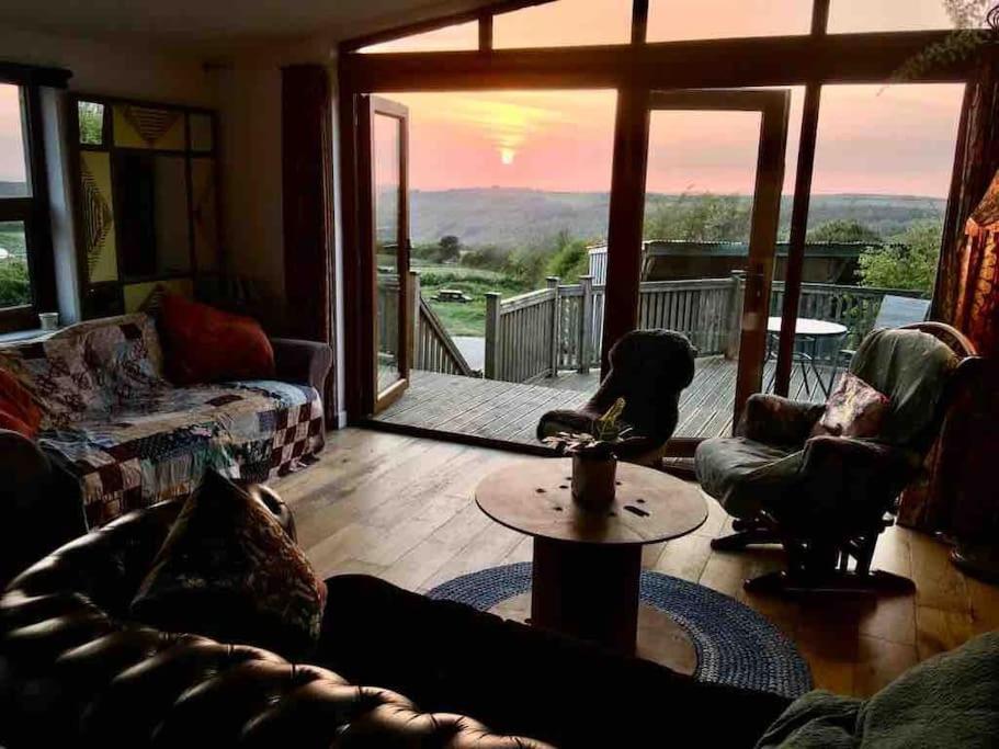 Spacious Cabin On Isolated Farm With Sea View Bude Esterno foto
