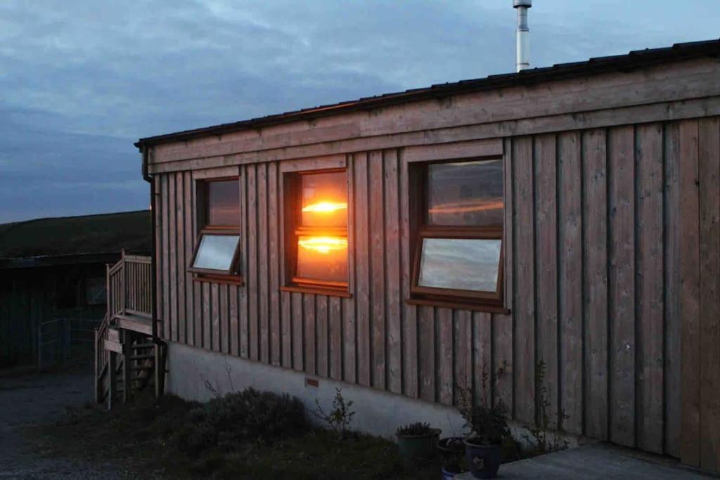 Spacious Cabin On Isolated Farm With Sea View Bude Esterno foto