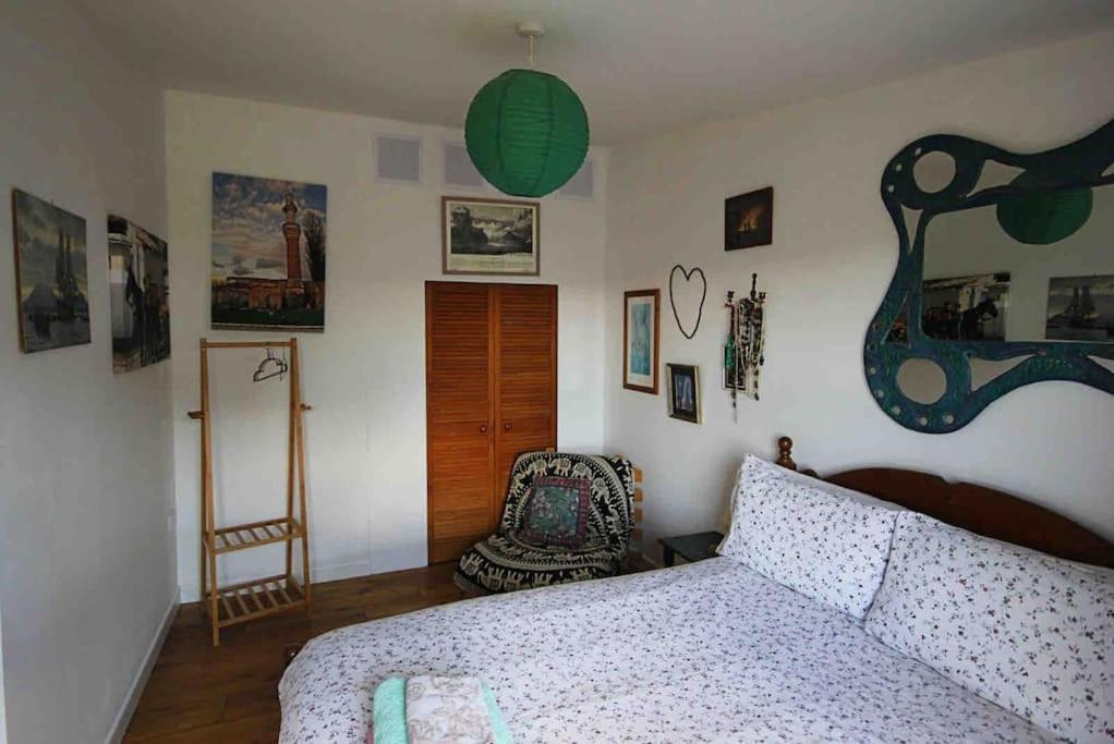 Spacious Cabin On Isolated Farm With Sea View Bude Esterno foto